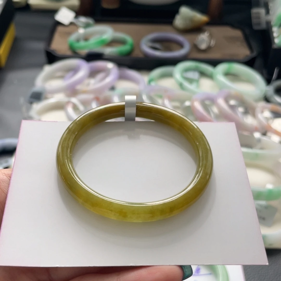 翡翠未镶嵌手镯57号53.7贵妃