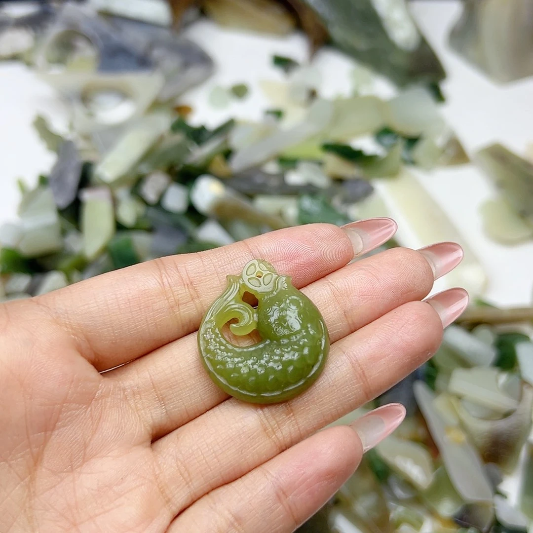 颈饰未镶嵌和田玉