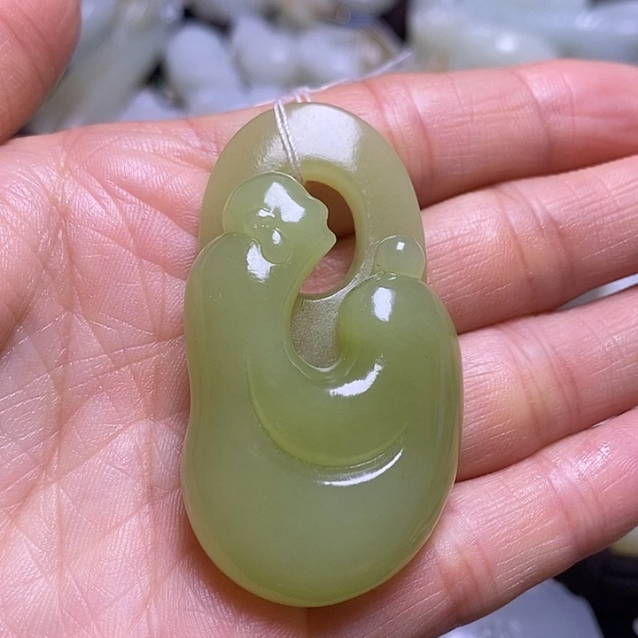和田玉未镶嵌挂件