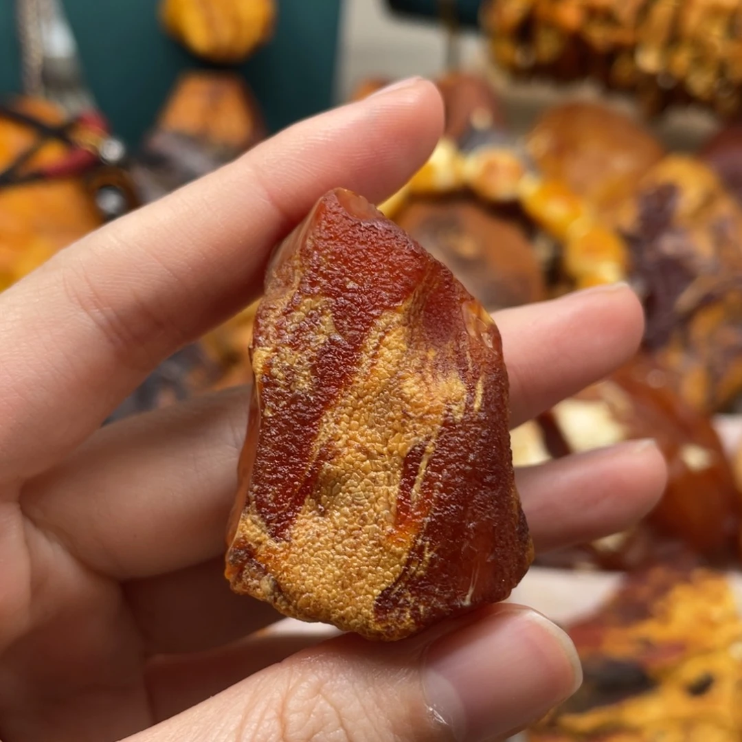 琥珀珠宝奇石未镶嵌