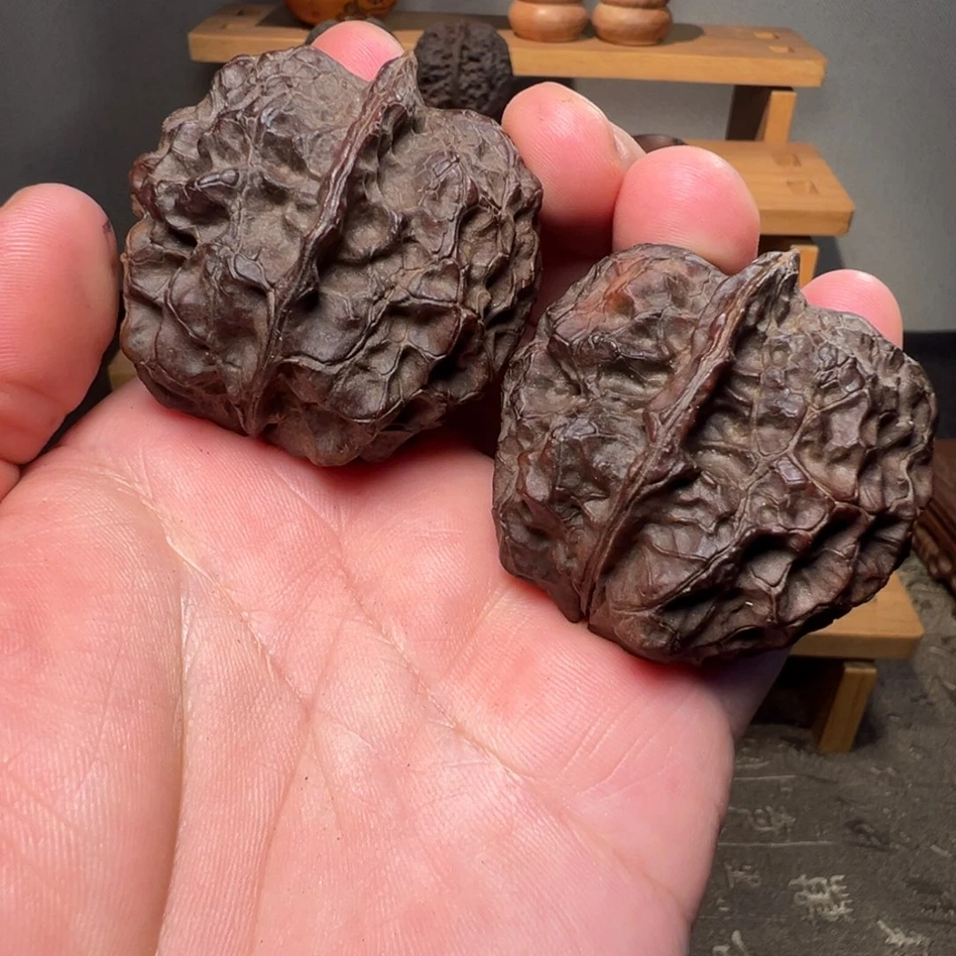 吊坠文玩核桃七彩皇冠44mm