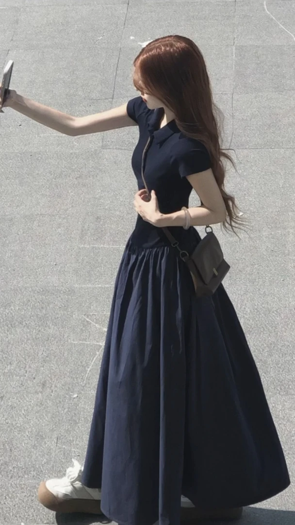 法式休闲慵懒拼接连衣裙女2025夏季短袖A字设计感温柔气质长裙子