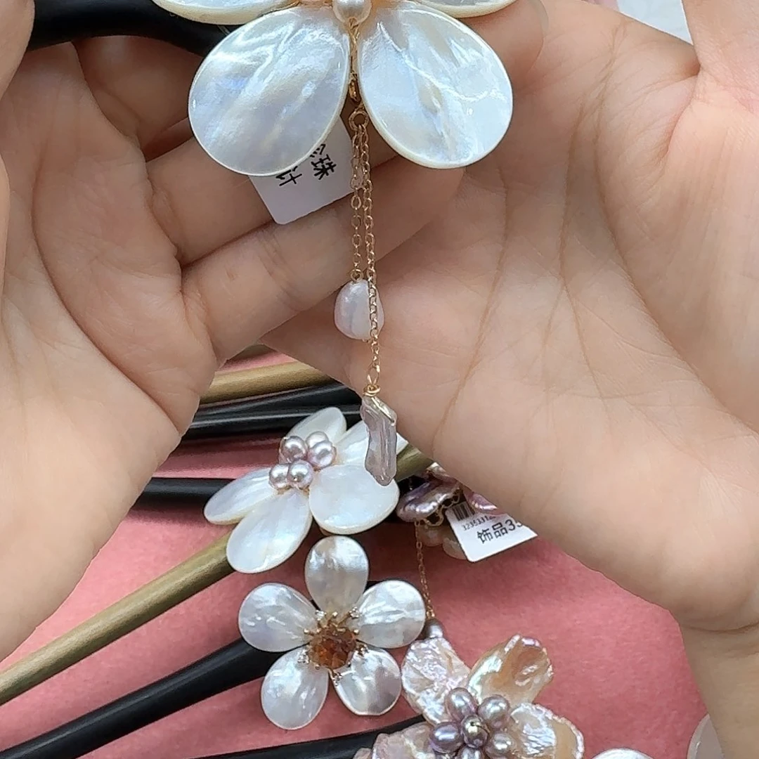 朱***香未镶嵌淡水珍珠发饰