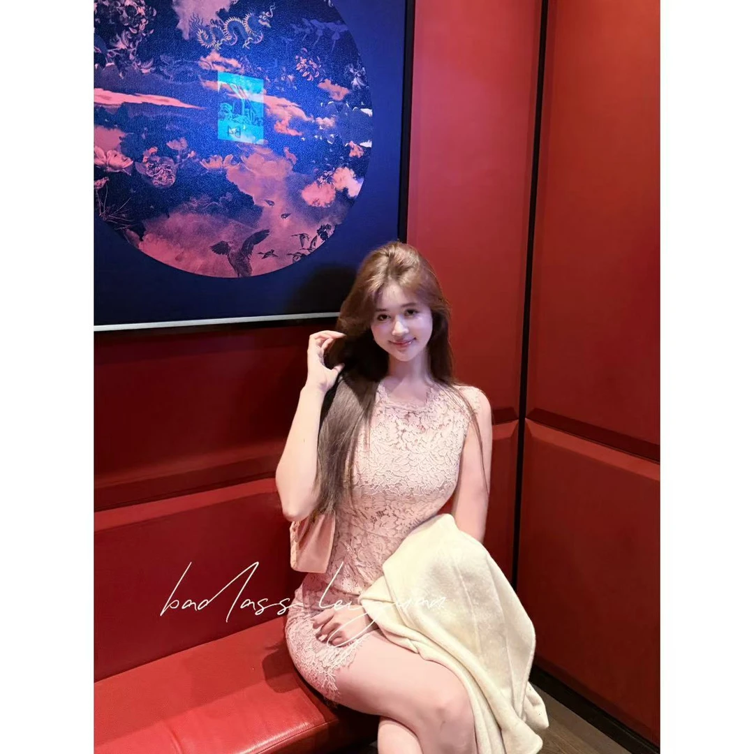 【志玲姐姐】LEYUAN.优雅到底裸粉色镂空蕾丝包臀连衣裙无袖修身