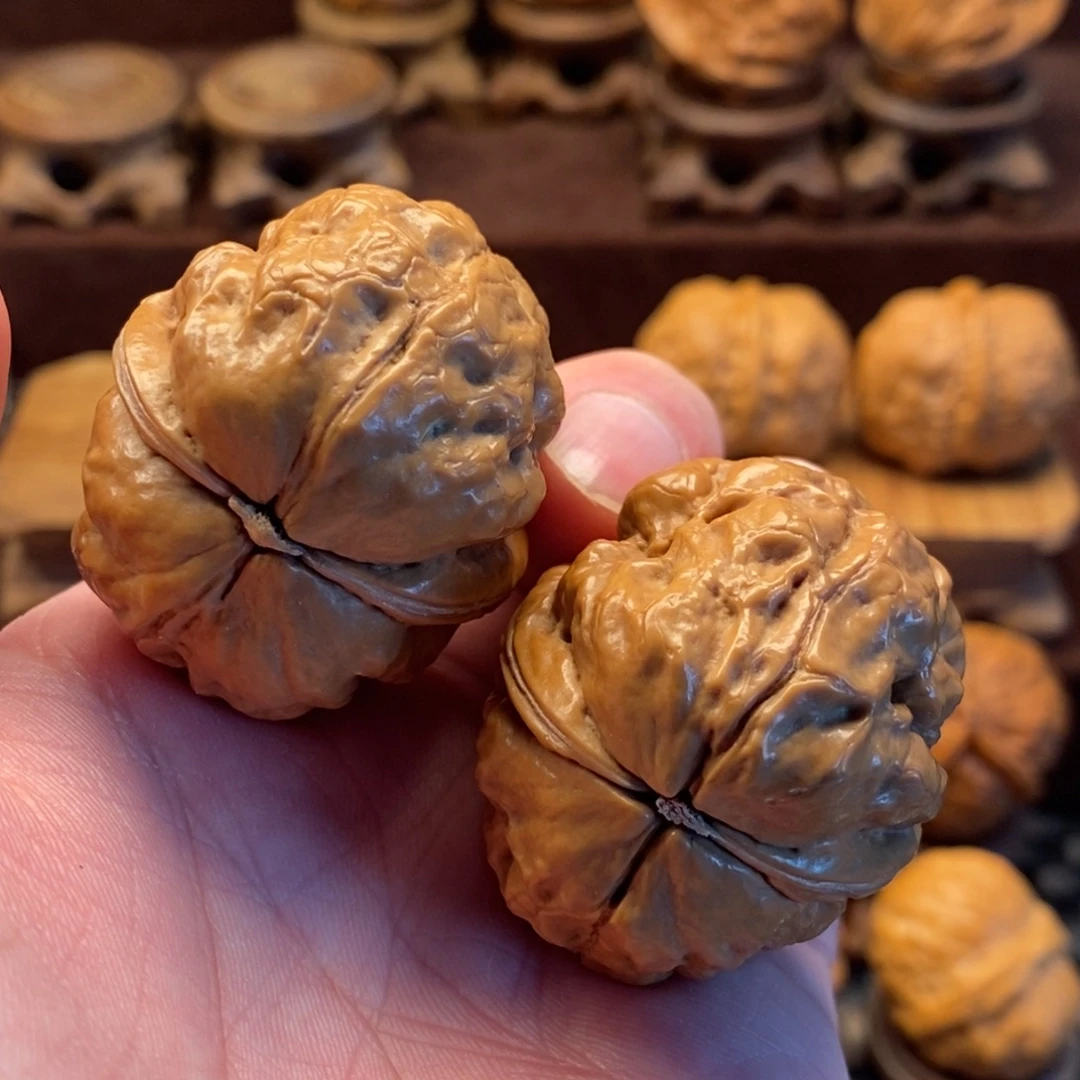 翠***风文玩核桃把件核桃