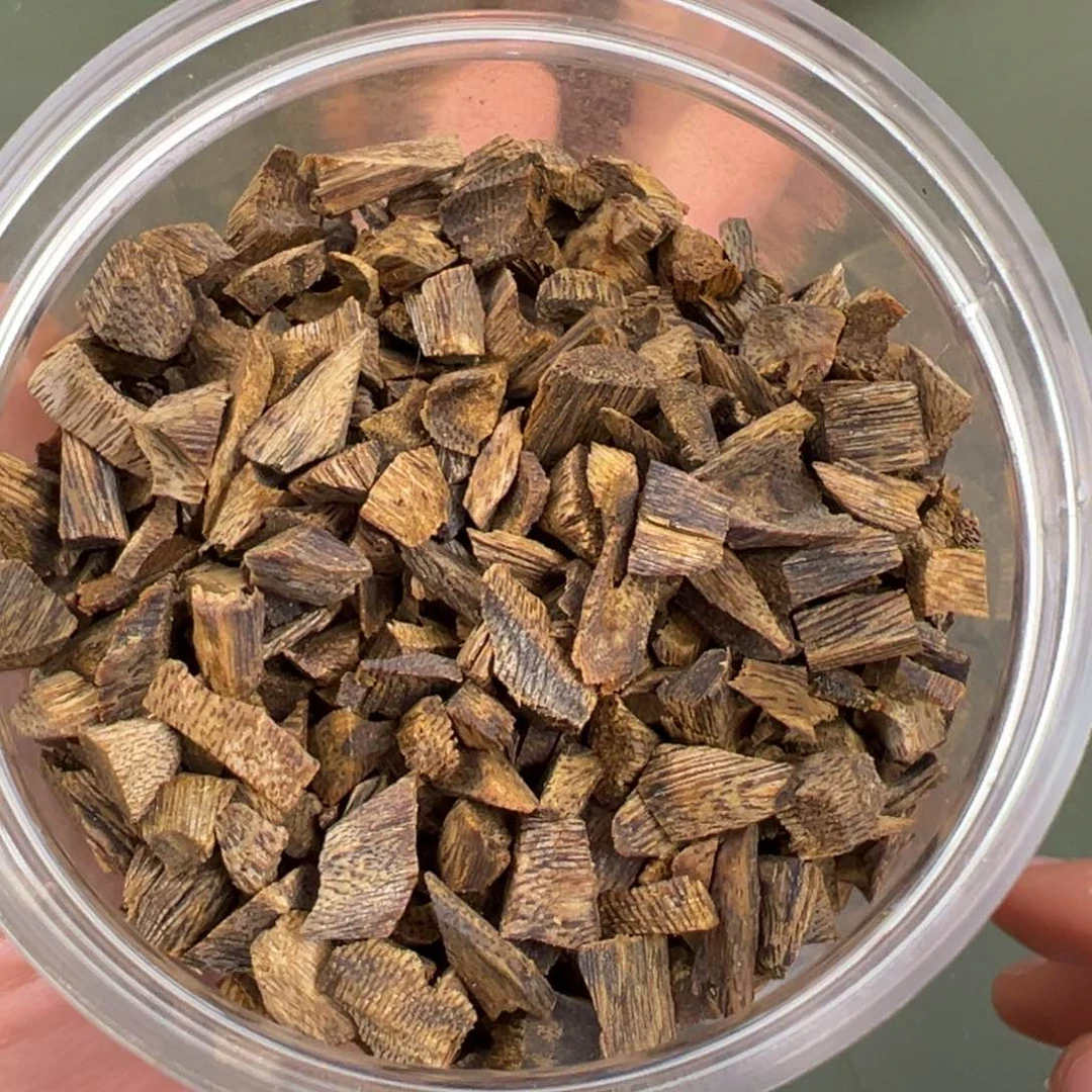 沉香手把件张勺子高油碎料100g