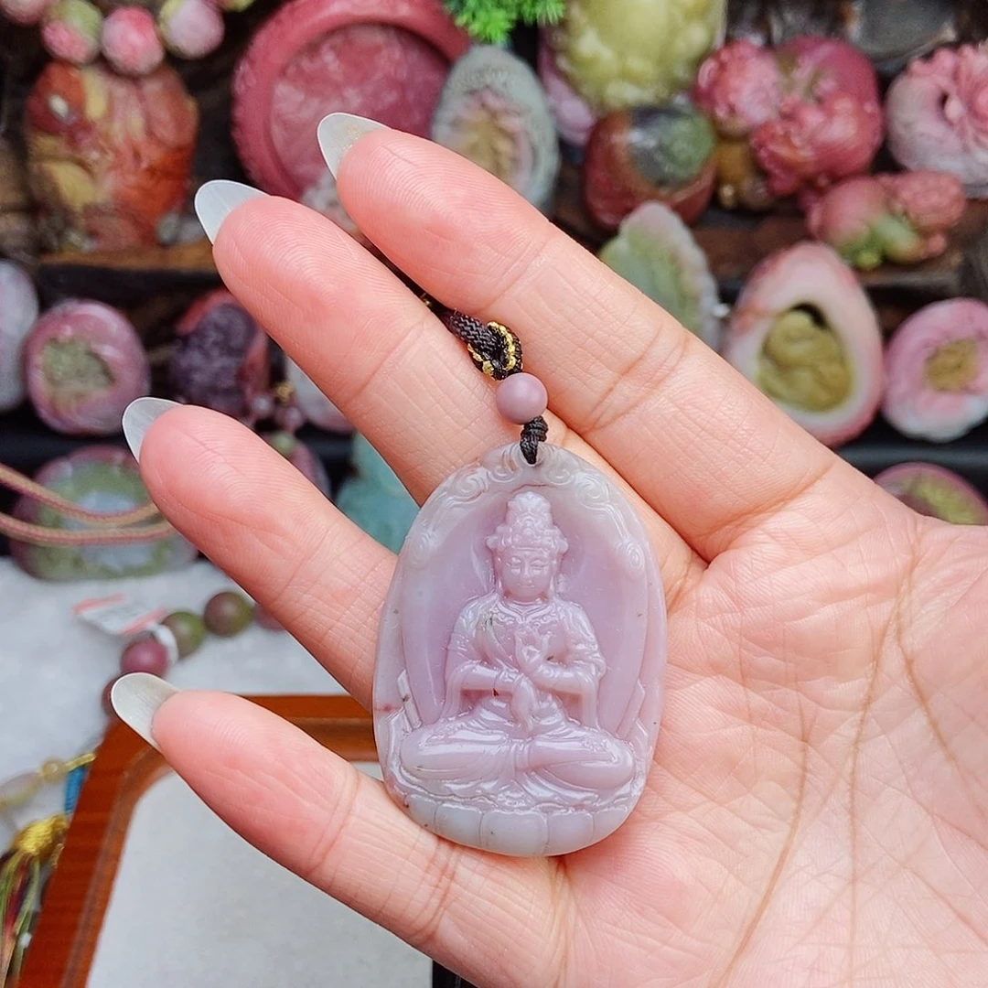 颈饰未镶嵌石英质玉（盐源）