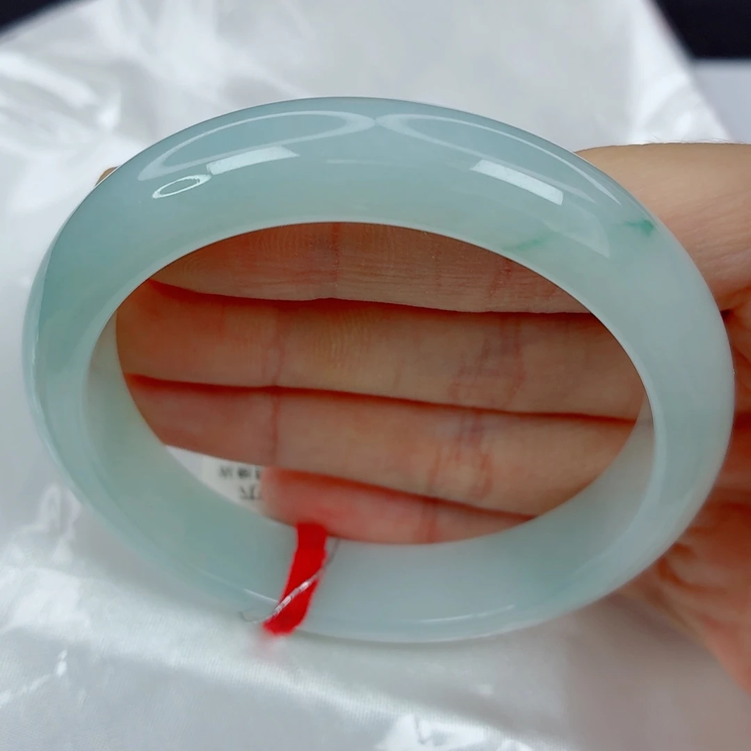 翡翠未镶嵌手镯57.4正圈，细腻完整