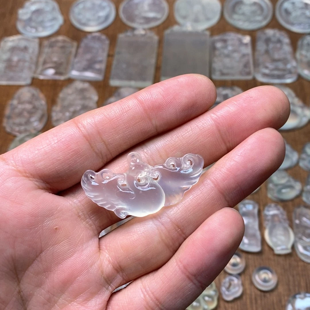 岫玉吊坠(不含链)未镶嵌