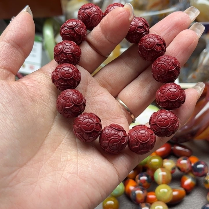 石英质玉颈饰未镶嵌