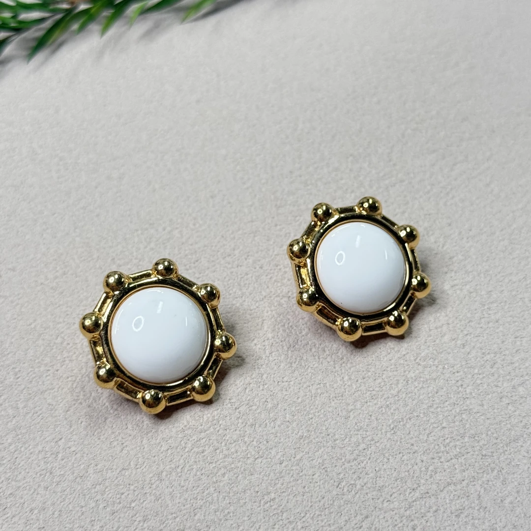 铜合金树脂耳饰 【六六中古】孤品复古法式耳夹ap7844