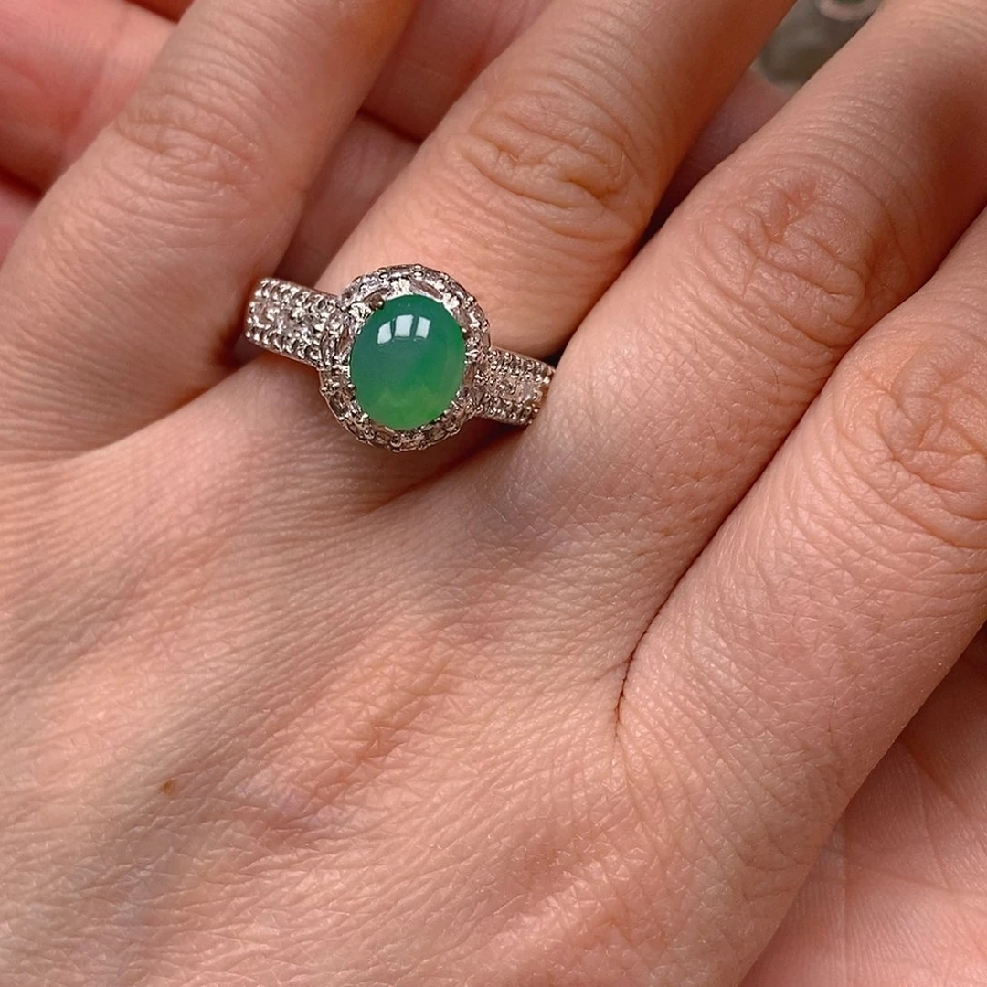 翡翠戒指未镶嵌翡翠蛋面