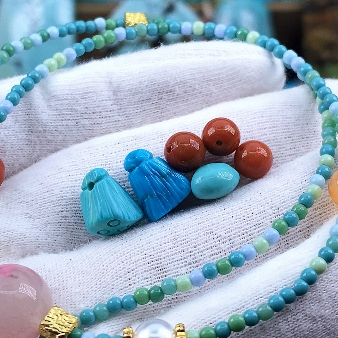 南红玛瑙未镶嵌珠宝奇石