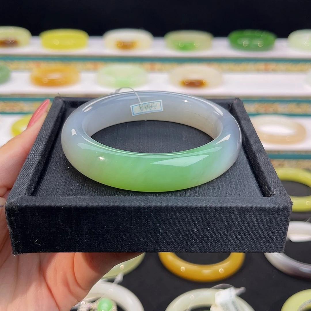 未镶嵌手镯和田玉三彩“紫翠”