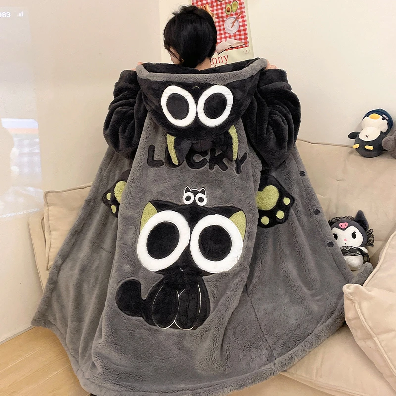 2025年新款睡袍珊瑚绒加绒加厚可爱卡通睡衣女冬季大码家居服套装