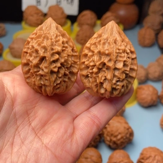 文玩核桃吊坠招财鼠全品精对 36 38