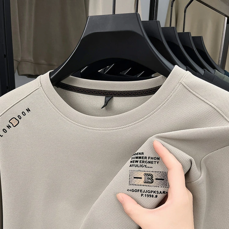 2025秋冬款衣服男装磨毛圆领中青年时尚休闲男士过年衣服新款卫衣