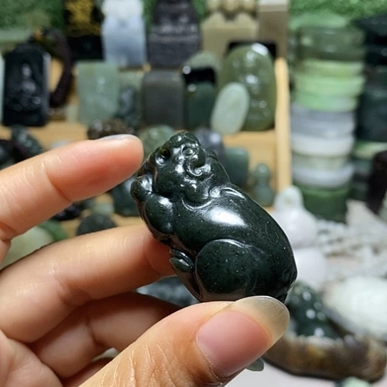 未镶嵌和田玉（糖玉）珠宝半成品