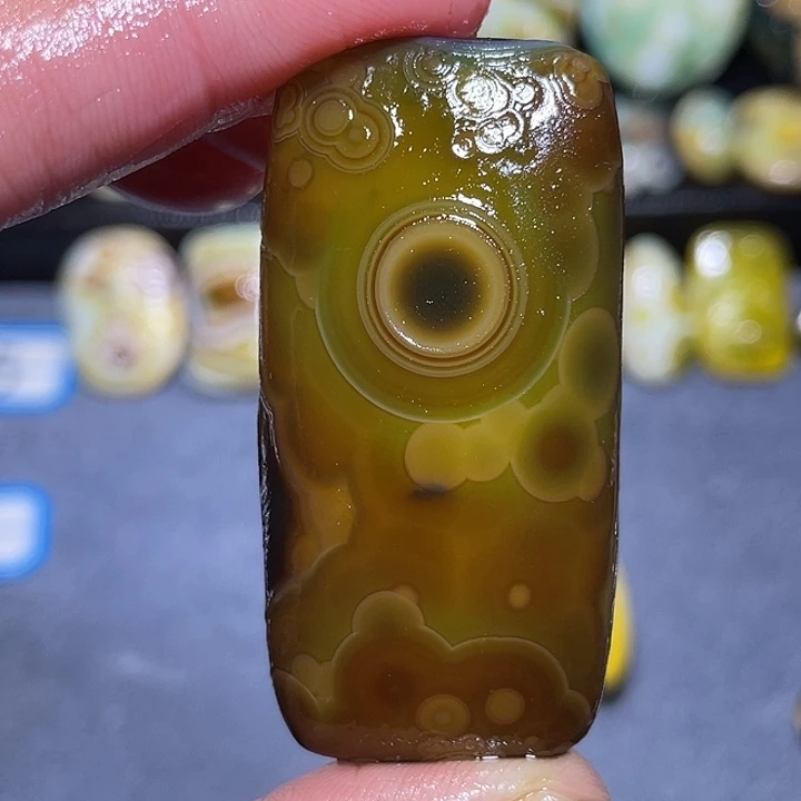 玛瑙/玉髓未镶嵌珠宝奇石