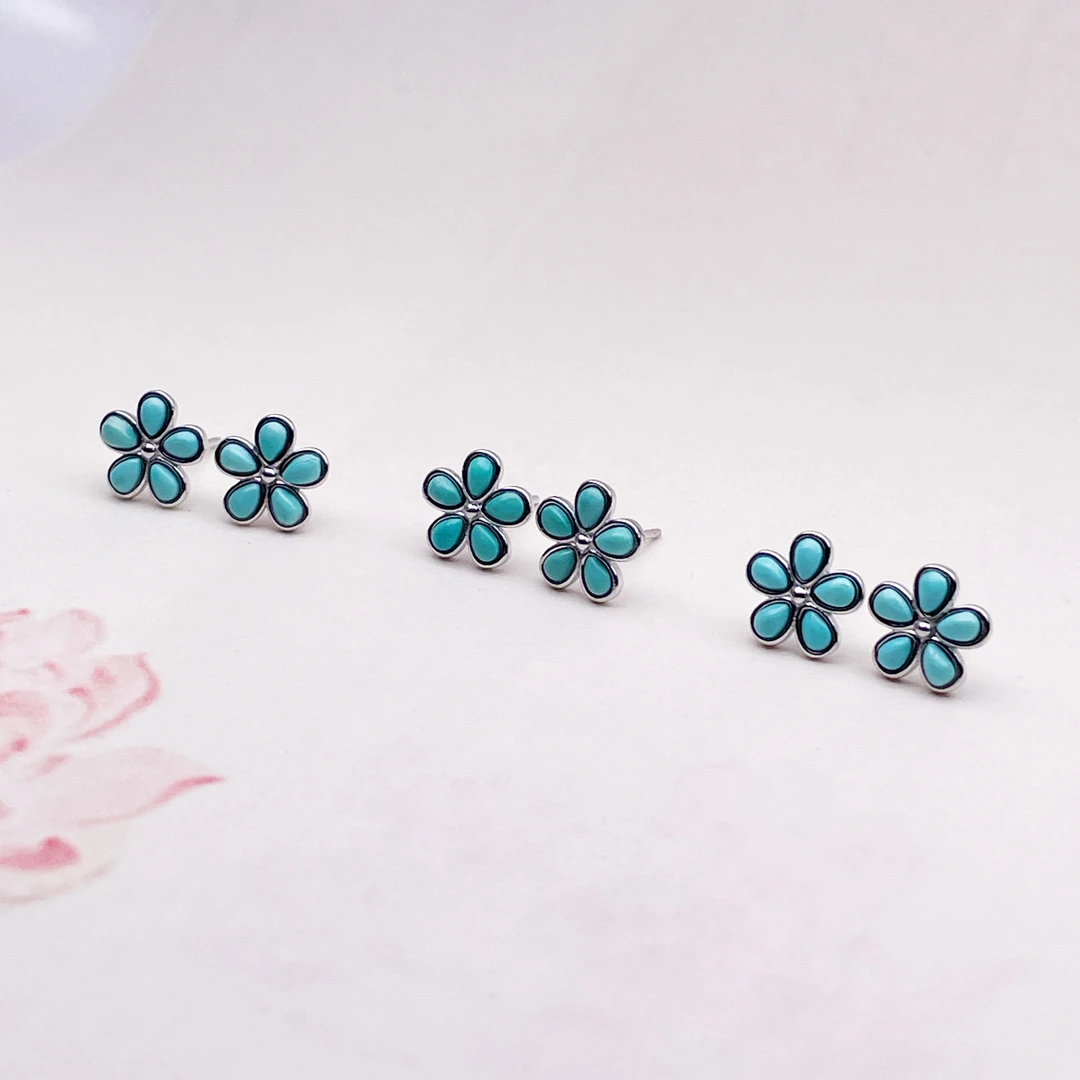 银镶高瓷绿松石多蛋面花瓣耳钉时尚款多样性发一对直径约8.8mm