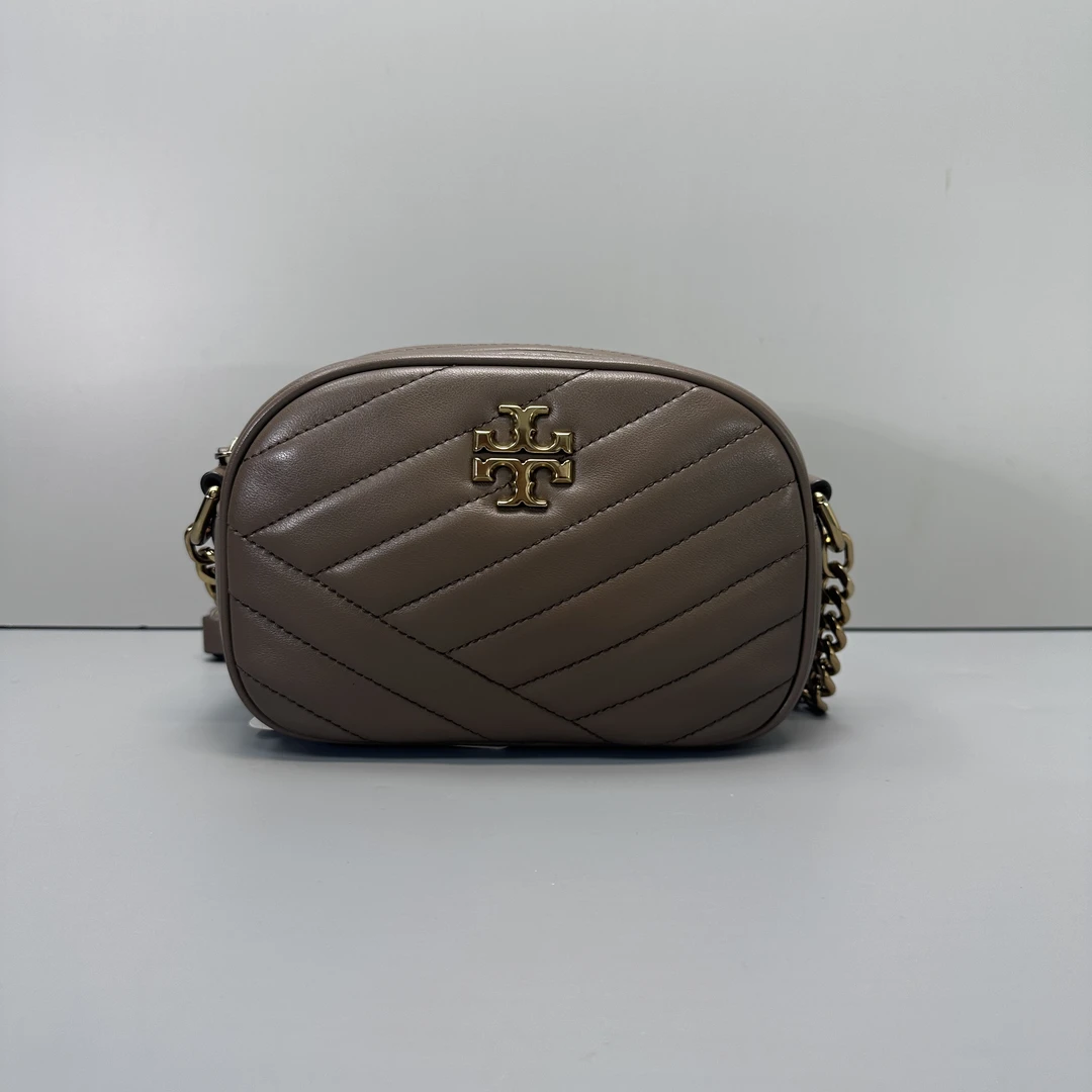 95新 TORY BURCH/汤丽柏琦 kira灰咖色相机包19x13X7cmM011103