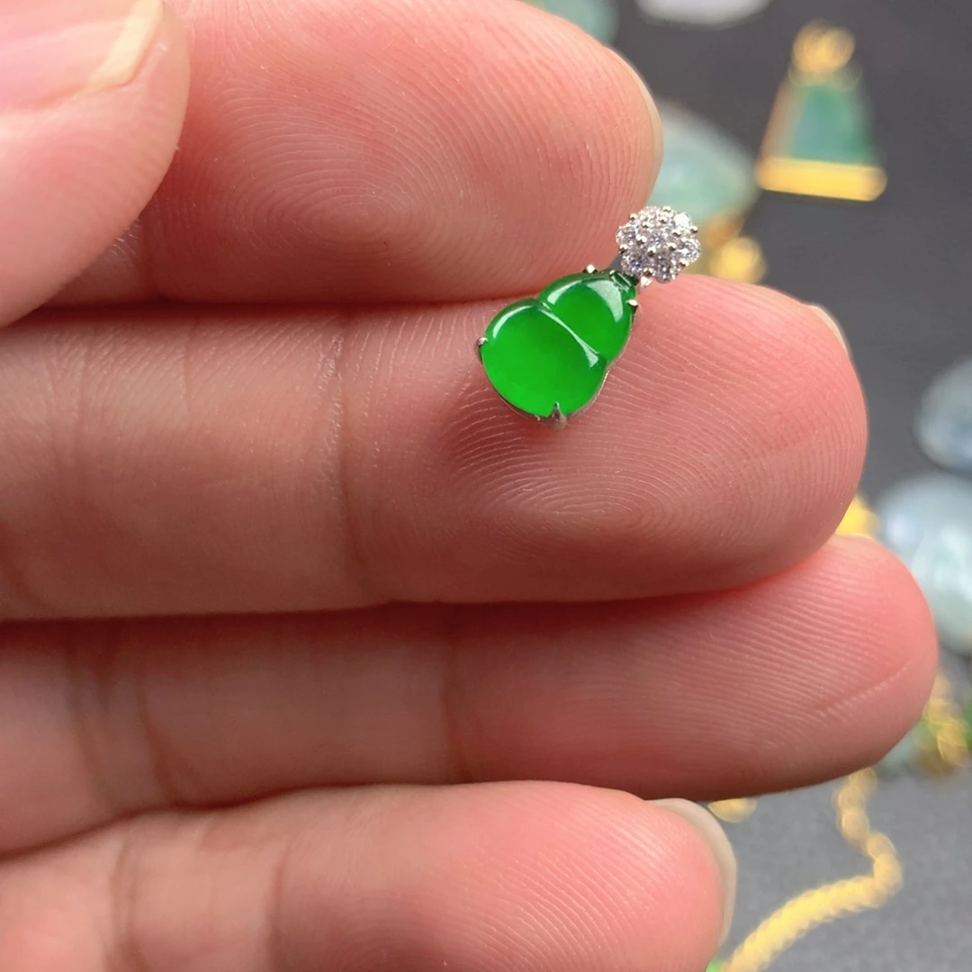 【闪购商品】颈饰18K金镶嵌翡翠金****】翡翠