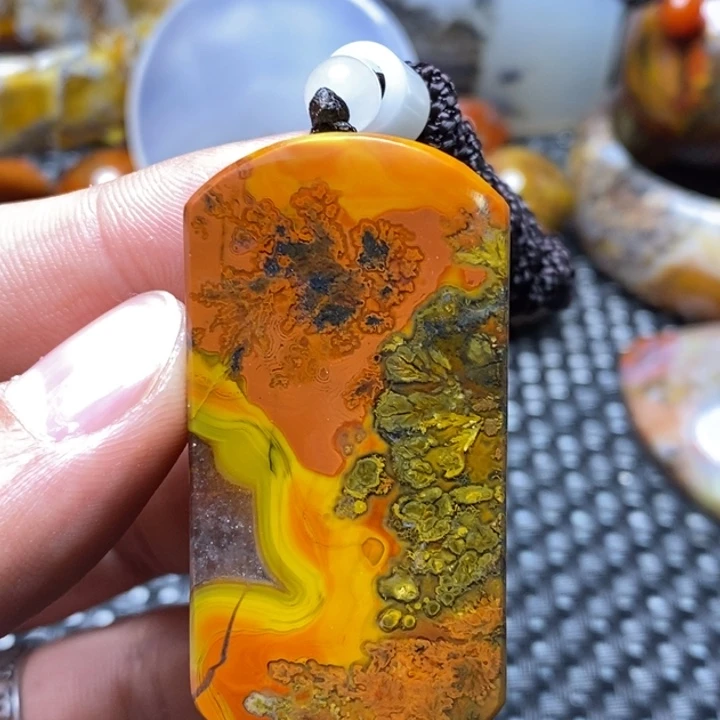 玛瑙/玉髓颈饰未镶嵌