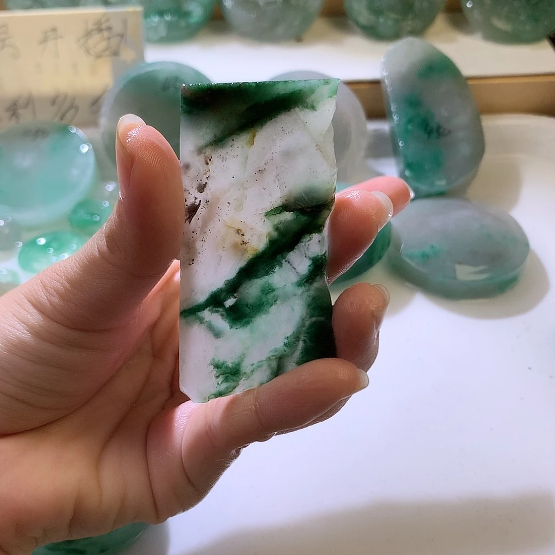石英质玉未镶嵌珠宝半成品