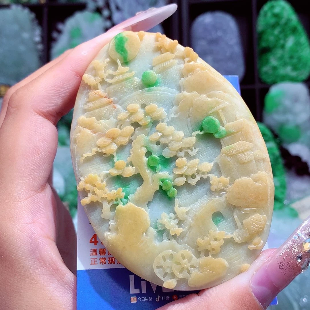 翡翠未镶嵌颈饰挂件