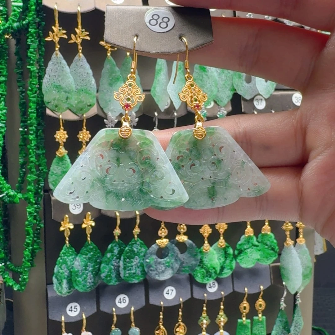 翡翠未镶嵌耳饰翡翠