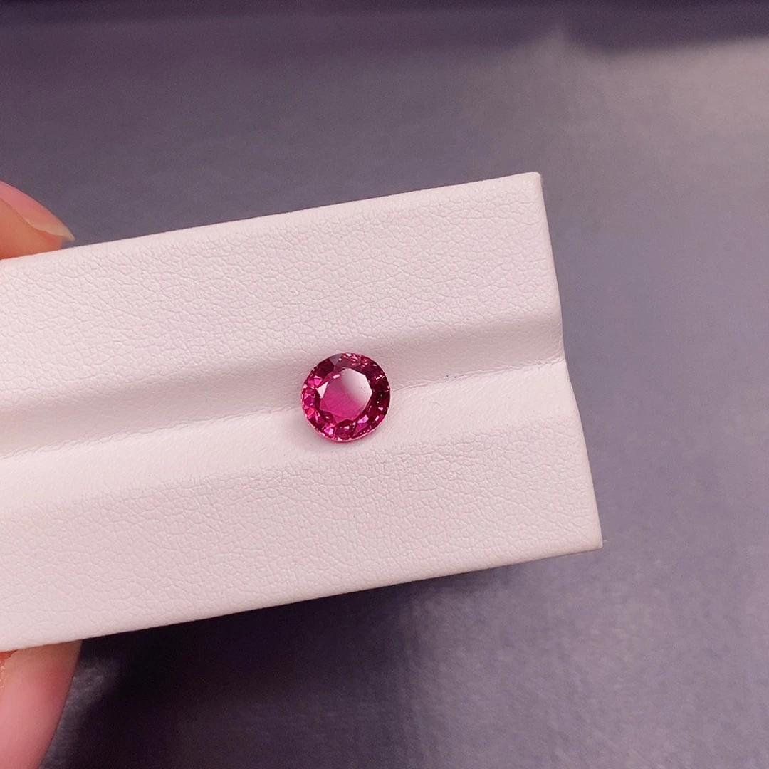 未镶嵌裸石碧玺1.545克拉