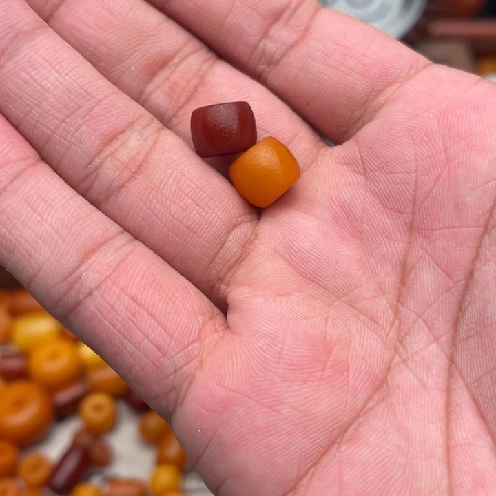 蒙***芝琥珀未镶嵌裸石蜜蜡墩子