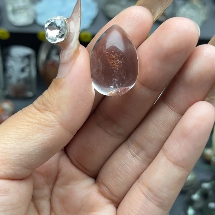 未镶嵌吊坠(赠链)水晶