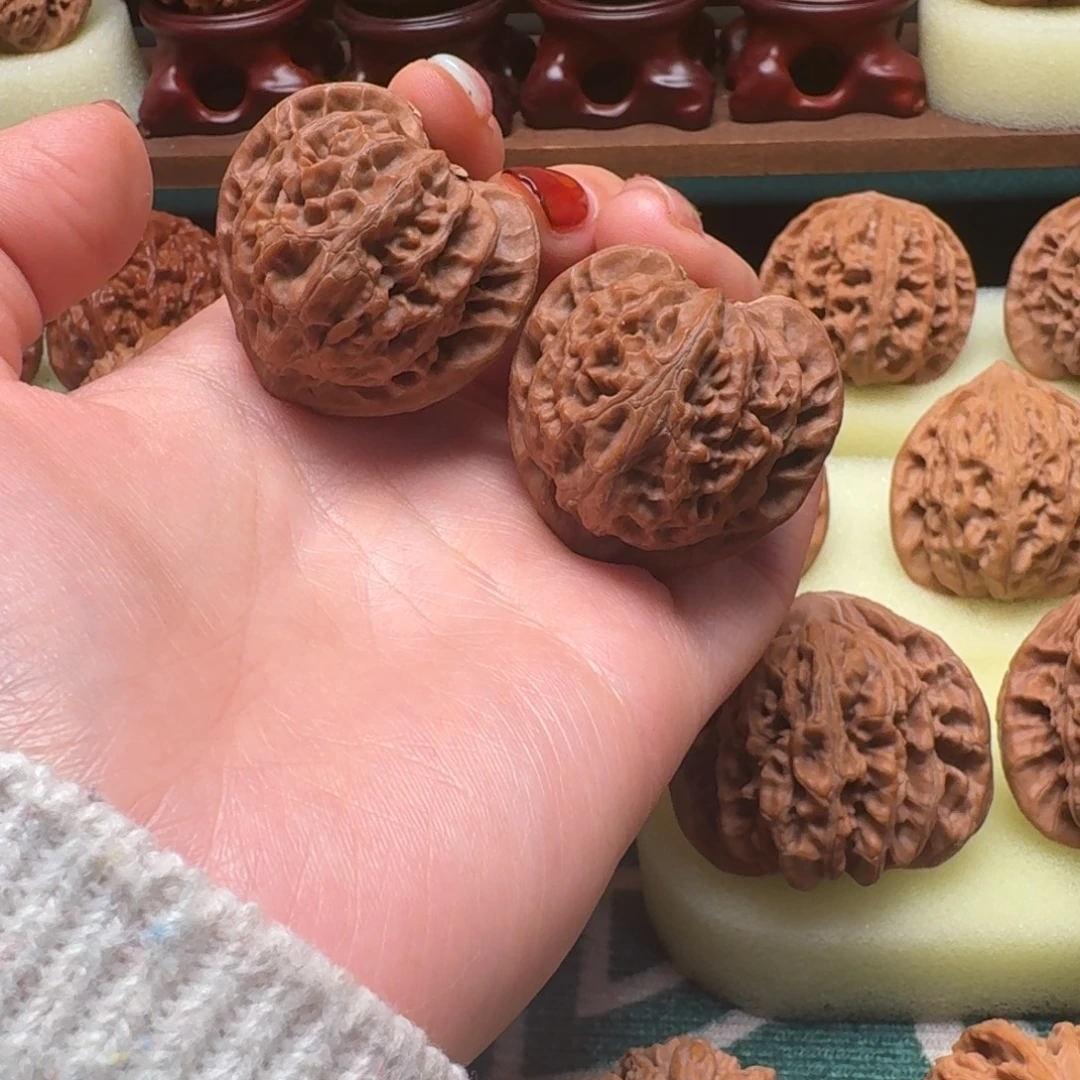 文玩核桃吊坠36宫灯