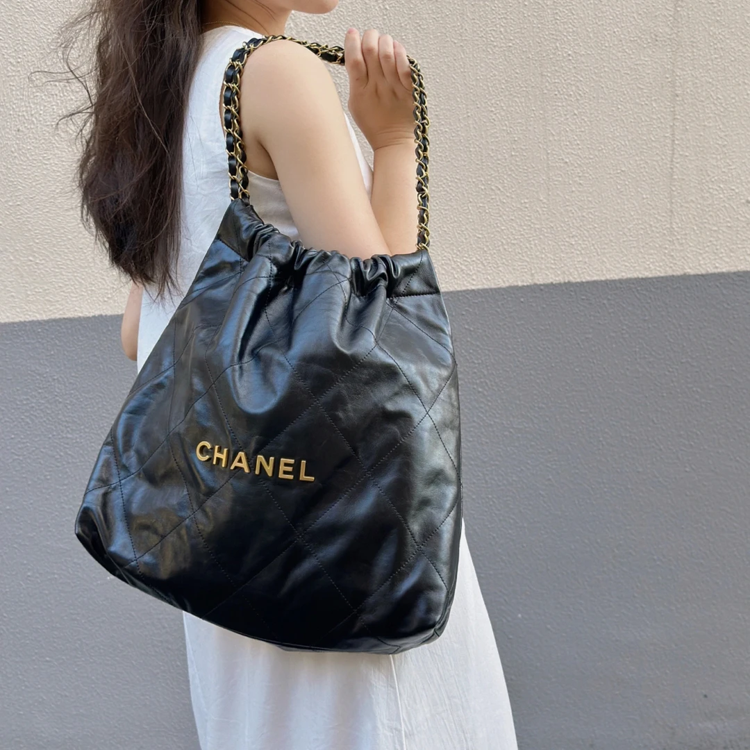 99新 Chanel/香奈儿 99新-22bag中号黑金垃圾袋 23a手抓褶皱