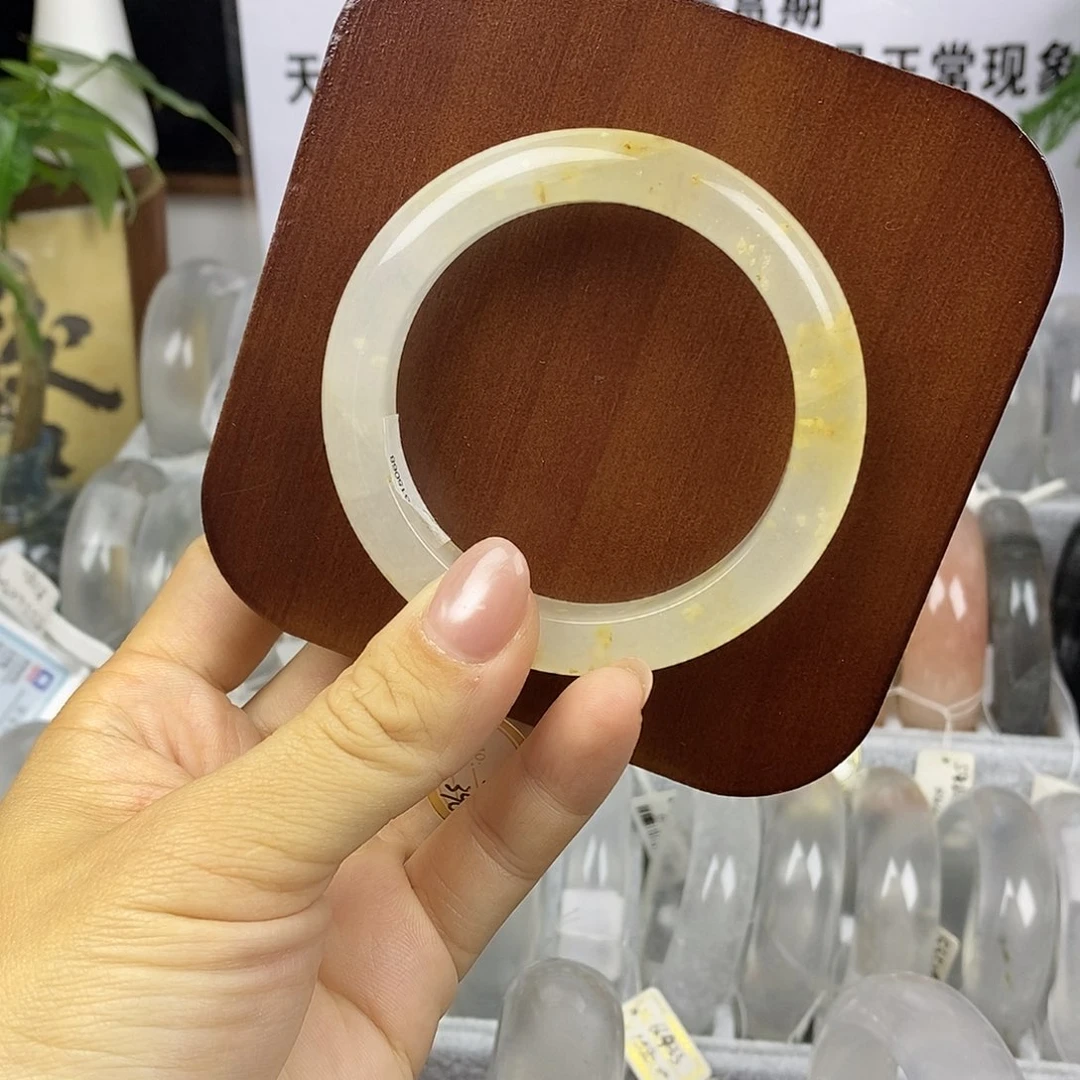 石英质玉未镶嵌手镯54.4桂花糕5068