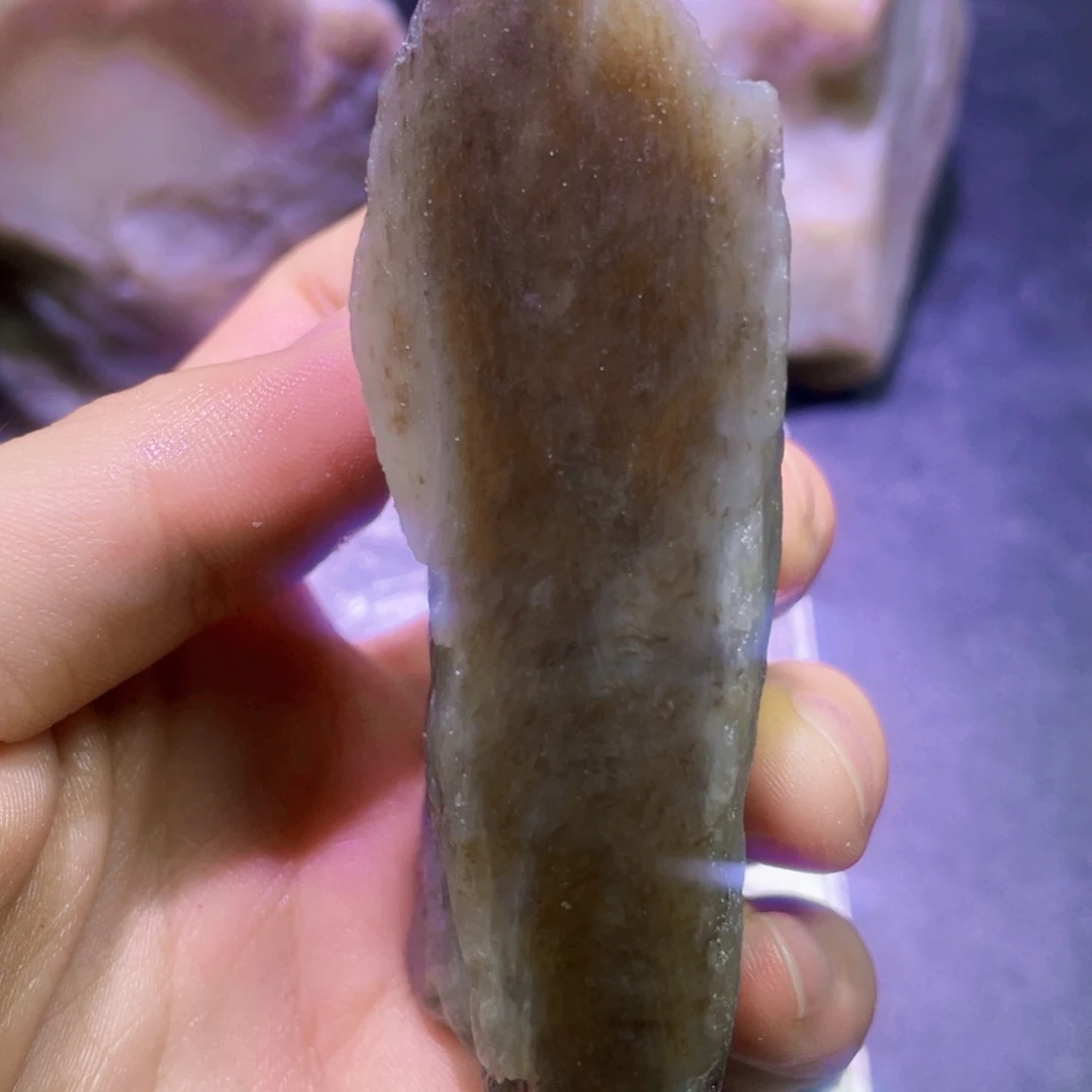 和田玉未镶嵌珠宝半成品