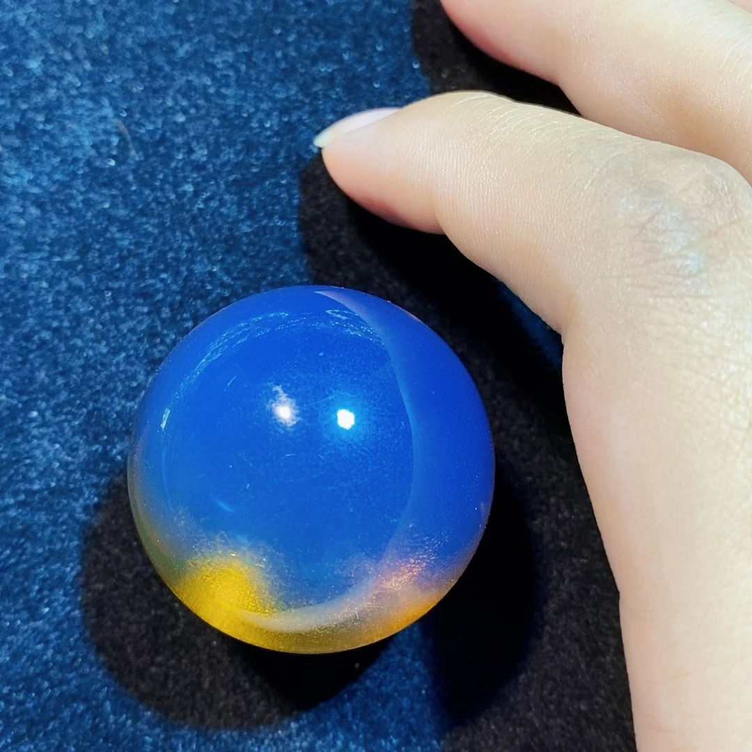 朱***君蓝珀未镶嵌珠宝奇石33单珠