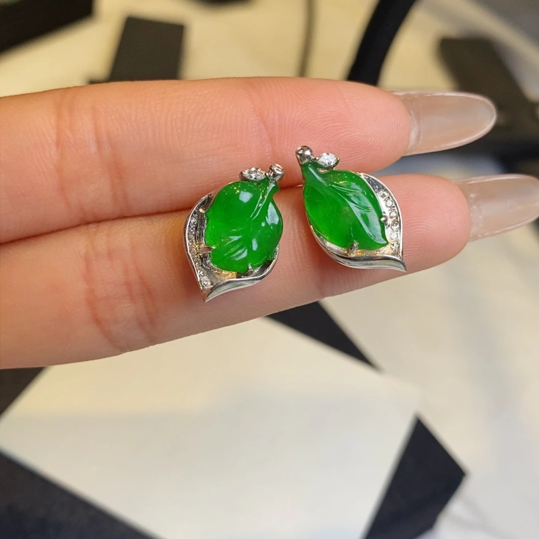 翡翠耳饰18K金镶嵌设计款叶子耳钉