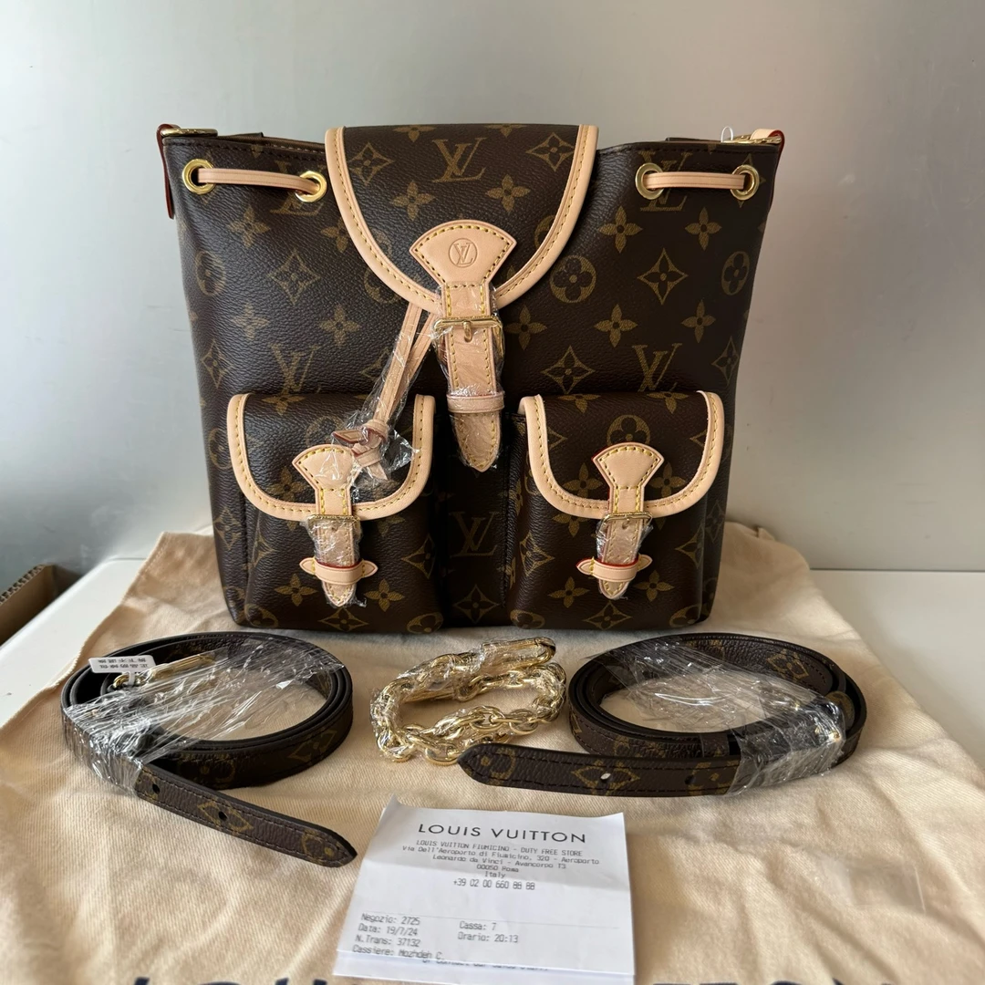 99新  lv duma双肩包 闲置