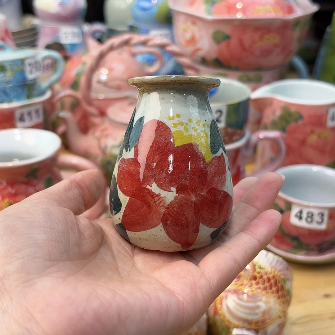 瓷片兔兔盖茨。兔兔