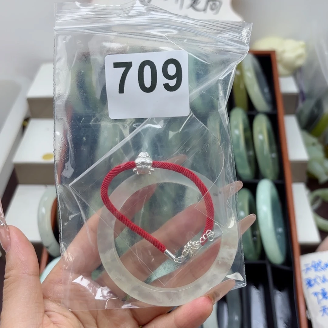 蛇纹石玉未镶嵌手镯芋****e