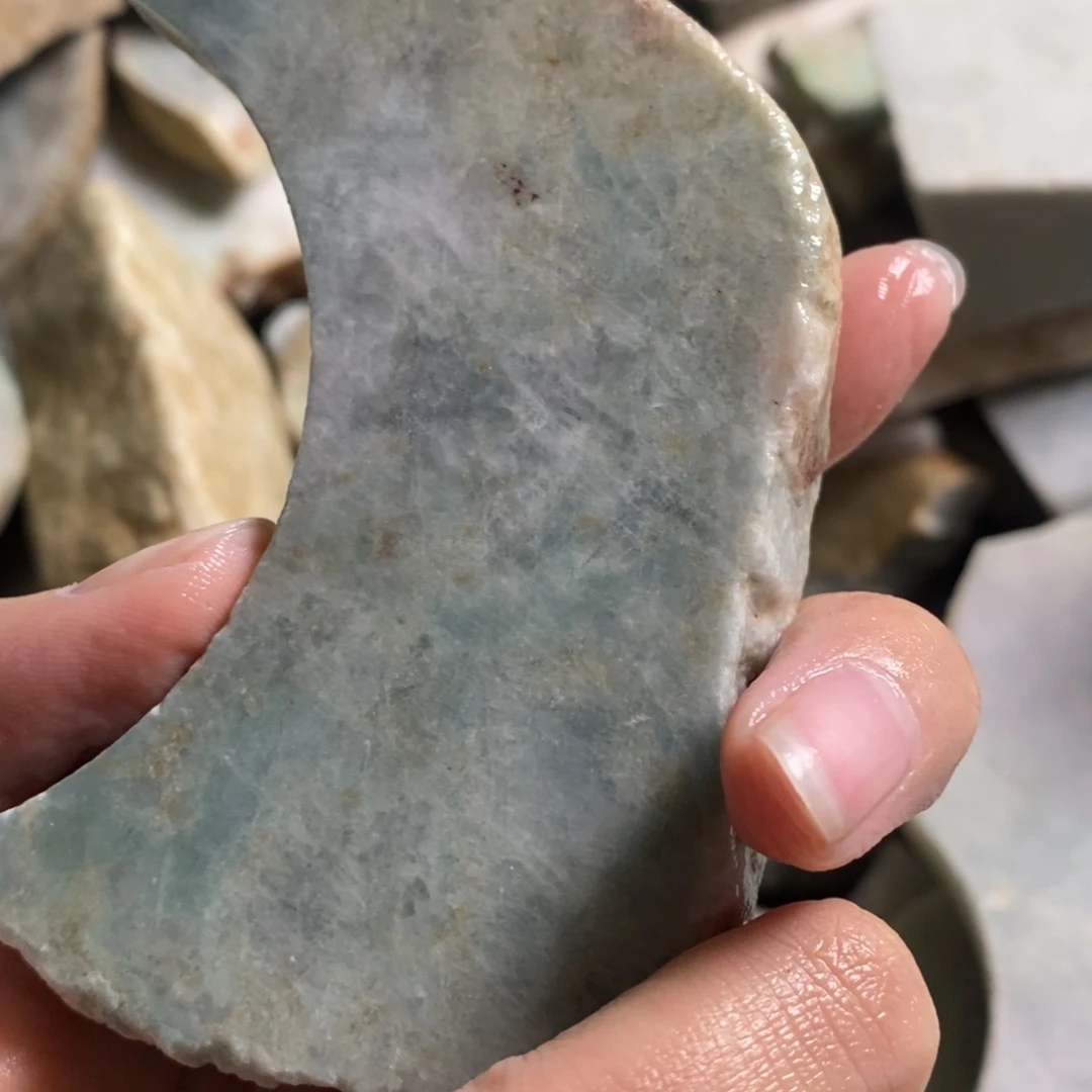颈饰未镶嵌翡翠天然