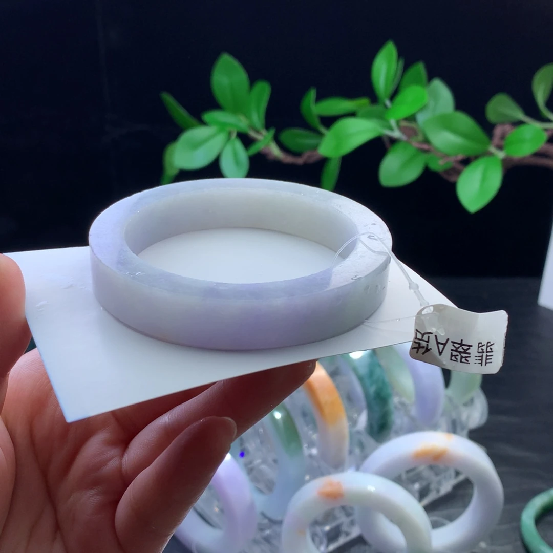 定制翡翠未镶嵌手镯