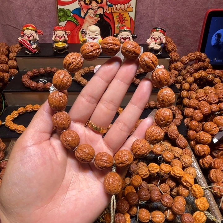 青***远文玩核桃手串精品
