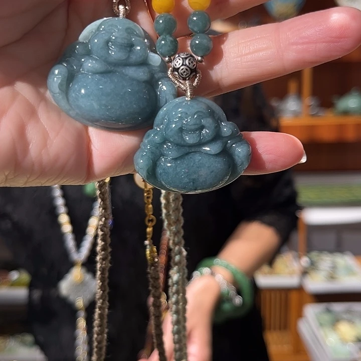 颈饰未镶嵌和田玉（糖玉）