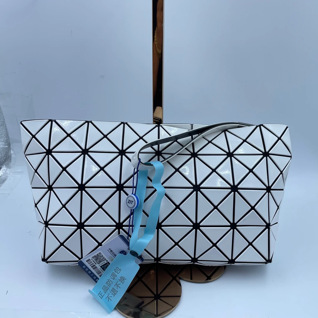 95新  小野专属/95新/三宅一生/单肩包/DC3755