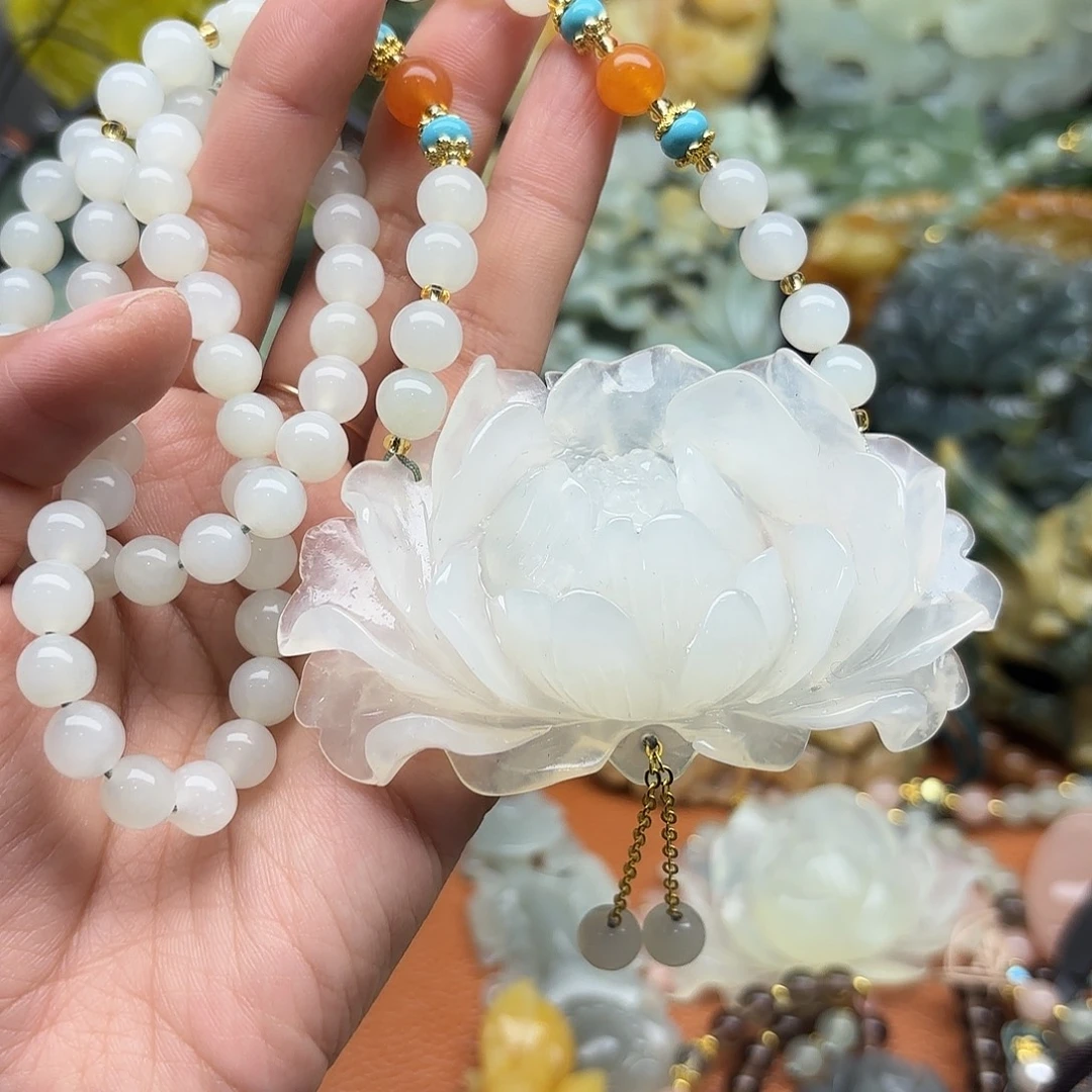 蛇纹石玉未镶嵌颈饰