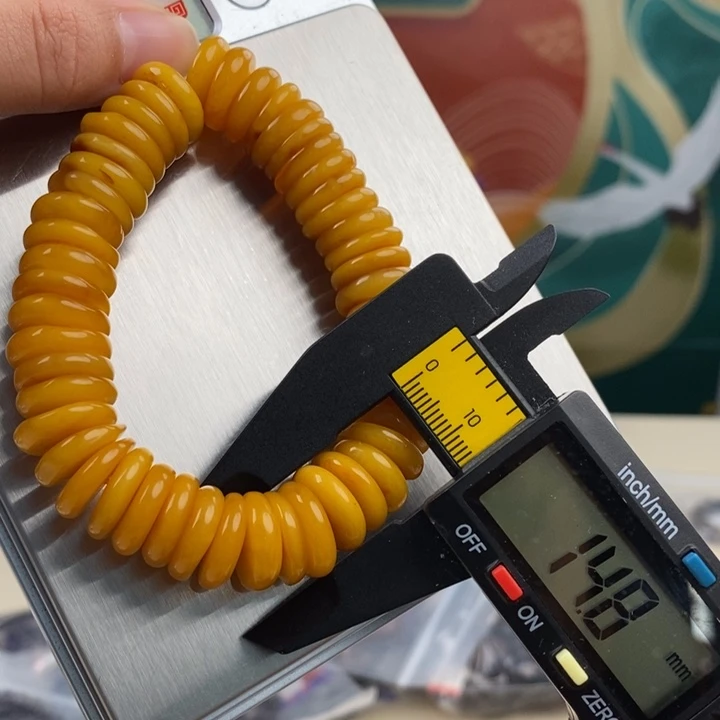 蜜蜡珠宝奇石未镶嵌