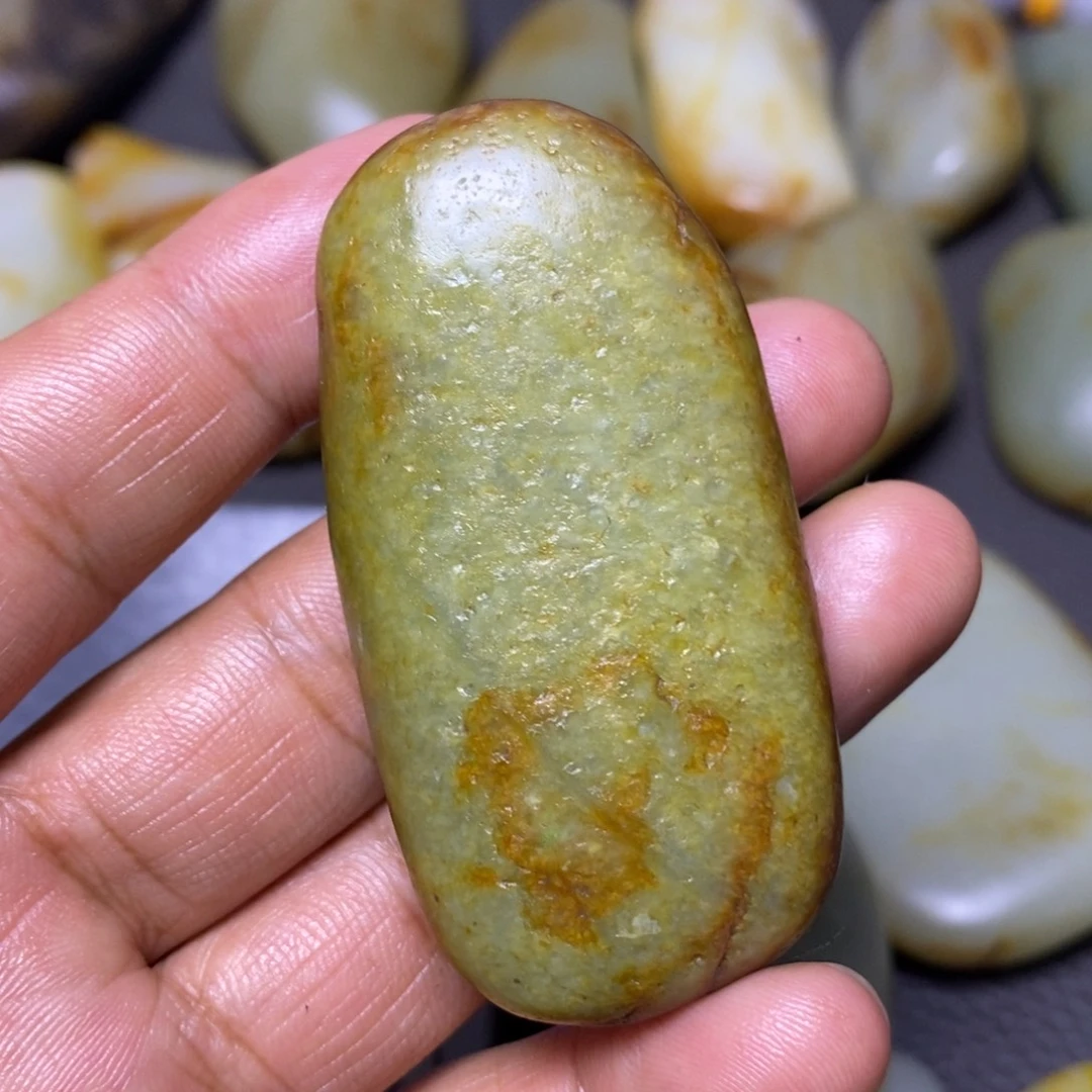 未镶嵌和田玉（糖玉）挂件